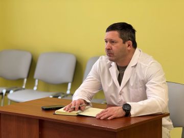 10 декабря 2025 года в 11:00 в ГБУ ДНР «Волновахская районная больница» состоялась рабочая встреча главного врача Павла Сергеевича Харнаса с жителями Волновахского муниципального округа