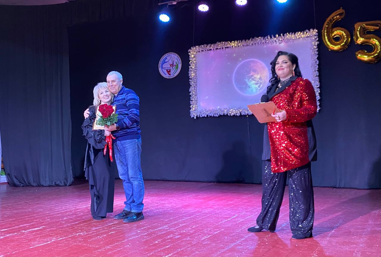 Евгений Поплавский: Сегодня я окунулся в атмосферу настоящего праздника — побывал на юбилейном концерте, посвященном 65-летию Харцызского центра детского и юношеского творчества Евгений Поплавский: Сегодня я окунулся в атмосферу настоящего праздника — побывал на юбилейном концерте, посвященном 65-летию Харцызского центра детского и юношеского творчества