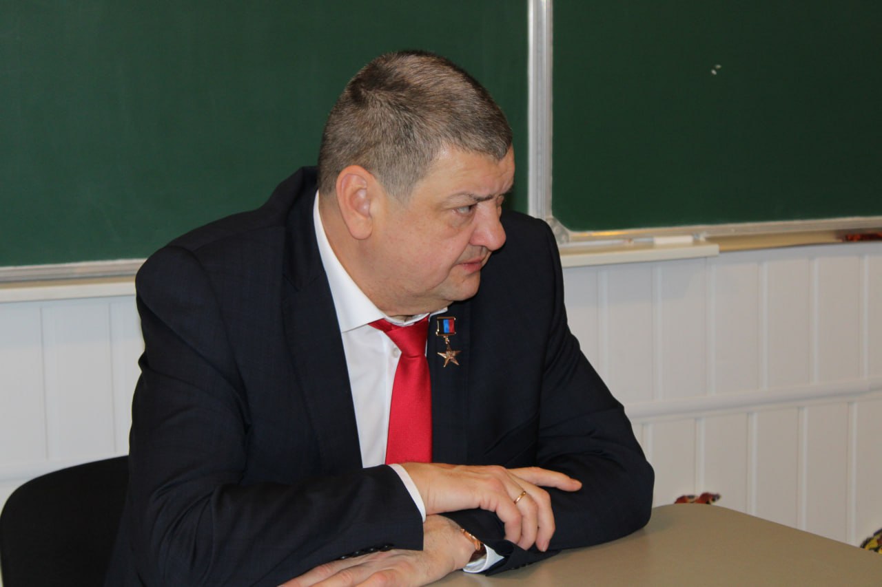 Иван Приходько: Во исполнение поручения Главы Донецкой Народной Республики Дениса Владимировича Пушилина сегодня провел встречу с одним из трудовых коллективов городского округа Горловка