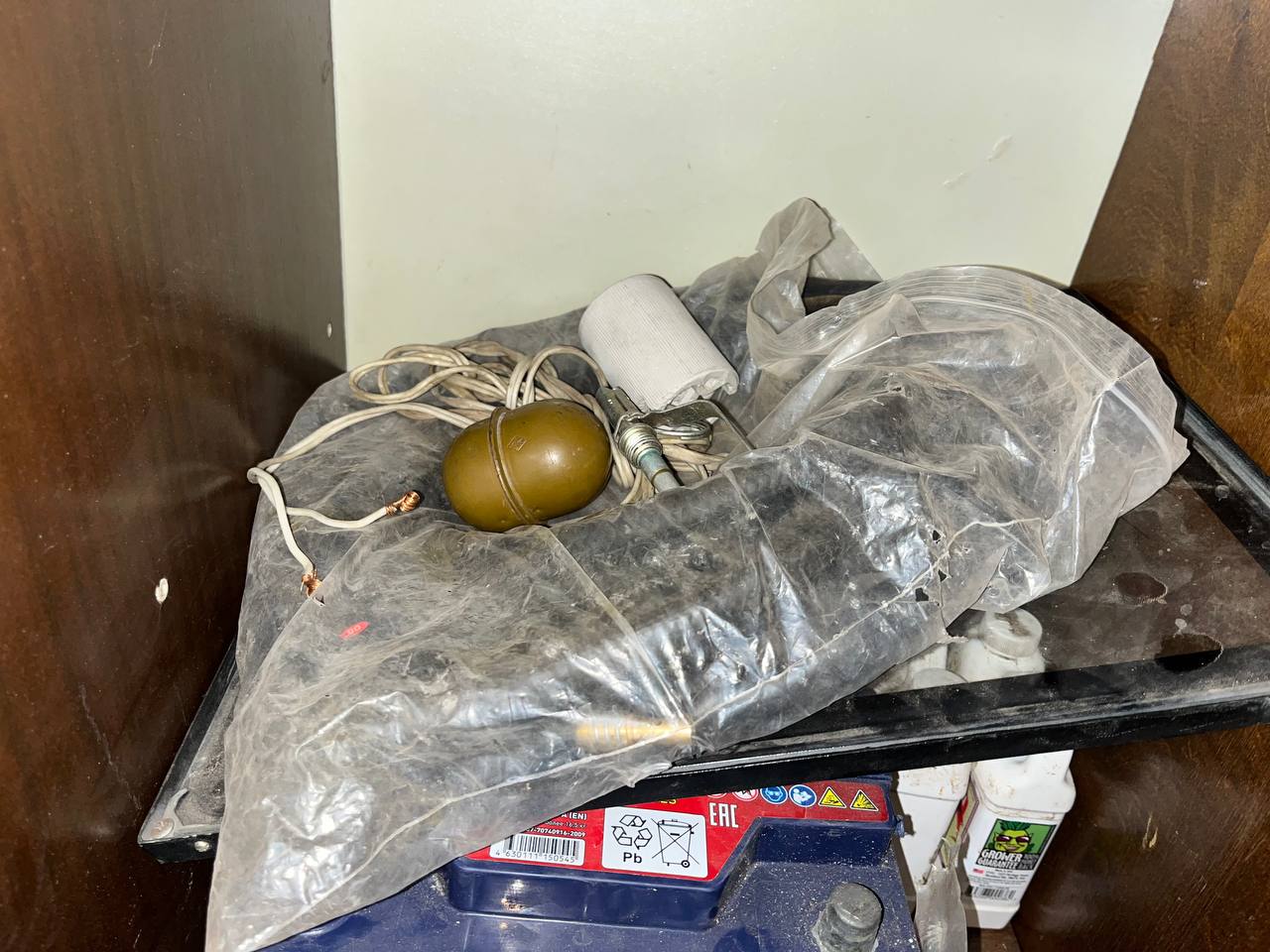 Ранее судимый житель Тореза хранил дома гранату в качестве сувенира