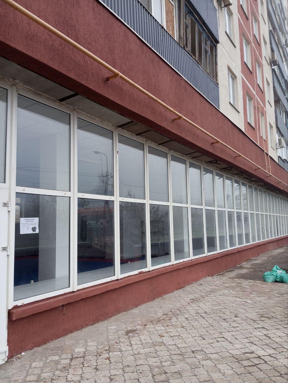 Восстановлен спортклуб «Приазовье» на улице Курчатова в г. Мариуполе Восстановлен спортклуб «Приазовье» на улице Курчатова в г. Мариуполе