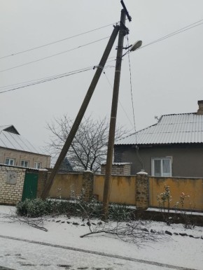 Обращения жителей на контроле главы: осмотр опоры электропередачи в селе Хлебодаровка