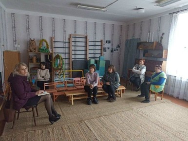 Заместитель главы администрации Амвросиевского муниципального округа Татьяна Разводова встретилась с трудовым коллективом Металлистовского детского сада