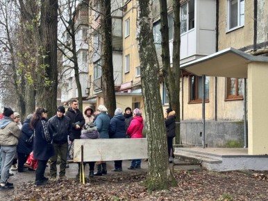 Александр Мальков продолжает работу на сходах граждан в Пролетарском районе Донецка