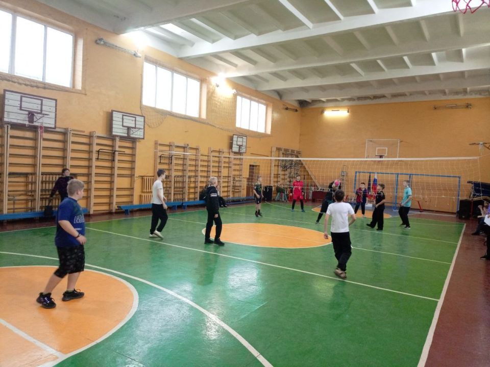 В Ждановке прошли соревнования по пионерболу В Ждановке прошли соревнования по пионерболу