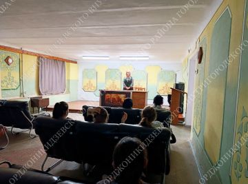 Смирнова Юлия Николаевна провела встречу в «Родильном Доме № 2». Первый зам проинформировала наших мамочек по вопросам оформления документов для новорожденных