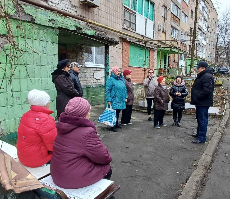 Валентин Левченко: По поручению Главы Республики Дениса Пушилина и в рамках проекта «УПРАВДОМ», реализуемого партией «Единая Россия», провел сегодня встречу с жителями ЖСК «Мир-76» Валентин Левченко: По поручению Главы Республики Дениса Пушилина и в рамках проекта «УПРАВДОМ», реализуемого партией «Единая Россия», провел сегодня встречу с жителями ЖСК «Мир-76»