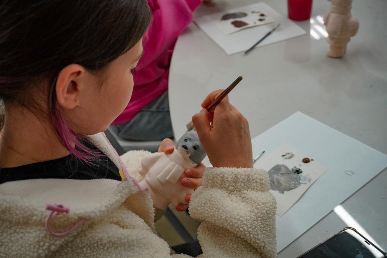 Талантливая молодежь из Волновахи побывала на концерте в Салехарде Талантливая молодежь из Волновахи побывала на концерте в Салехарде