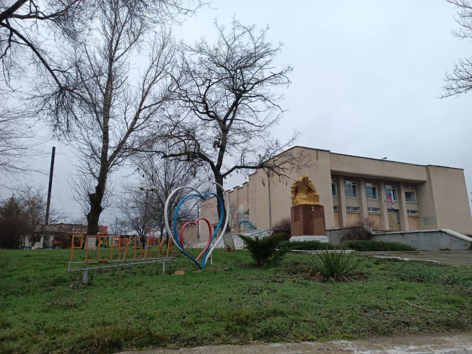 Сергей Юзвинкевич: В ходе прямой линии Главы Донецкой Народной Республики Дениса Владимировича Пушилина поступил вопрос относительно состояния памятника, расположенного в с. Республика Сергей Юзвинкевич: В ходе прямой линии Главы Донецкой Народной Республики Дениса Владимировича Пушилина поступил вопрос относительно состояния памятника, расположенного в с. Республика