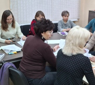 ВСТРЕЧИ С ЖИТЕЛЯМИ. 11 декабря 2025 года депутат Ясиноватского муниципального совета Донецкой Народной Республики от фракции «Единая Россия» Елена Асаул провела встречу с жителями