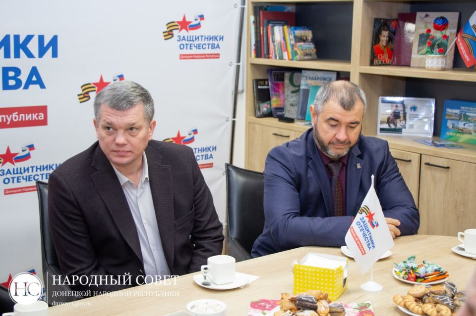 Депутаты провели встречу с вернувшимися после реабилитации бойцами Депутаты провели встречу с вернувшимися после реабилитации бойцами