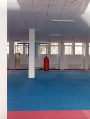 Восстановлен спортклуб «Приазовье» на улице Курчатова в г. Мариуполе