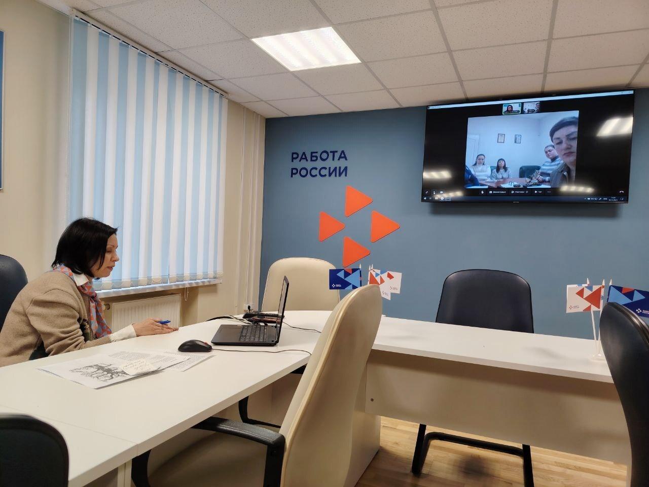 Юные жители Мангуша участвуют в творческом конкурсе Смоленской области Юные жители Мангуша участвуют в творческом конкурсе Смоленской области