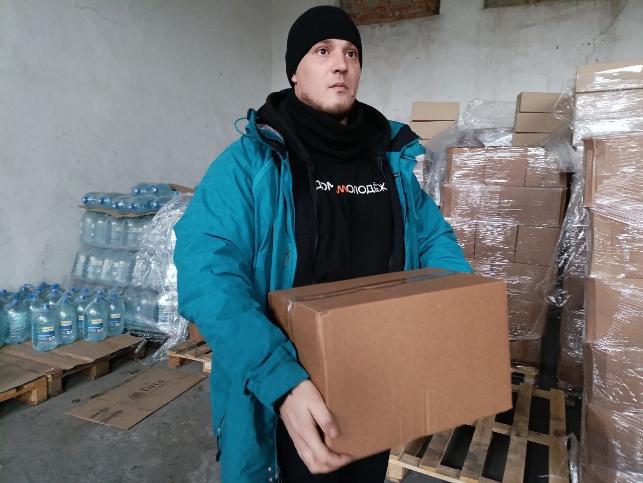 Активистами Дома молодёжи | Волноваха приняли участие в важной гуманитарной миссии в Волновахском пункте временного размещения (ПВР) Активистами Дома молодёжи | Волноваха приняли участие в важной гуманитарной миссии в Волновахском пункте временного размещения (ПВР)