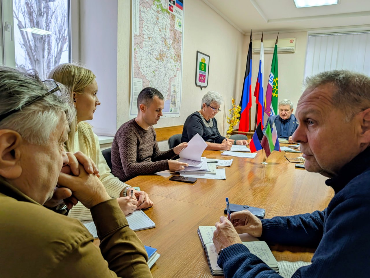 Глава муниципального образования Старобешевский муниципальный округ Николай Михайлов провел оперативное совещание по текущим вопросам