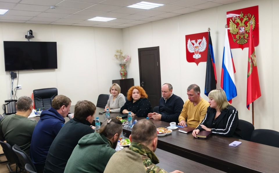 Деловое сотрудничество и детские улыбки: итоги встречи Волновахи и Нового Уренгоя Деловое сотрудничество и детские улыбки: итоги встречи Волновахи и Нового Уренгоя