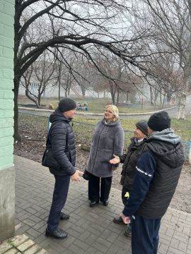 Депутат Дебальцевского городского совета Роман Кукса провел очередную встречу с населением своего избирательного округа