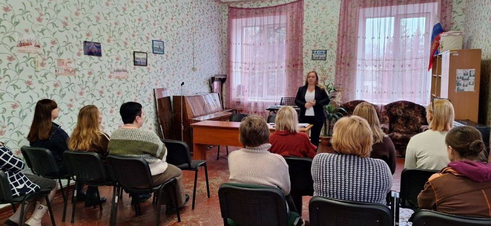 11 декабря в Советском внутригородском районе состоялась встреча депутата городского совета первого созыва Алены Трякиной с жителями района 11 декабря в Советском внутригородском районе состоялась встреча депутата городского совета первого созыва Алены Трякиной с жителями района