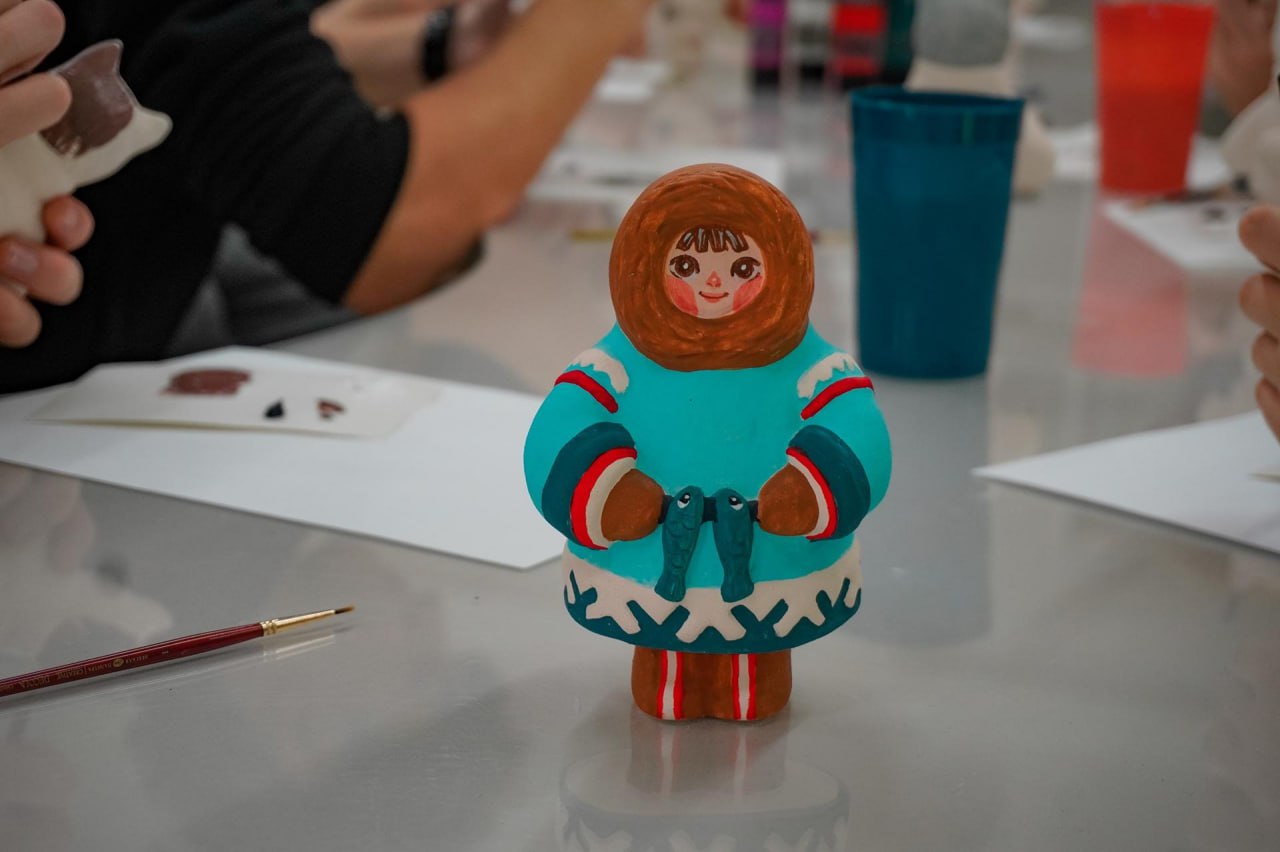 Талантливая молодежь из Волновахи побывала на концерте в Салехарде Талантливая молодежь из Волновахи побывала на концерте в Салехарде