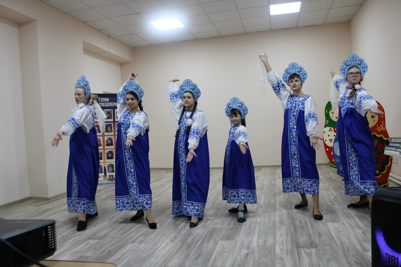 Защитникам Отечества посвящается Защитникам Отечества посвящается