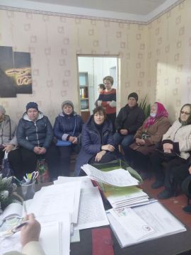 Начальник Кутейниковского территориального отдела Светлана Токарева провела встречу с жителями пгт Войковский