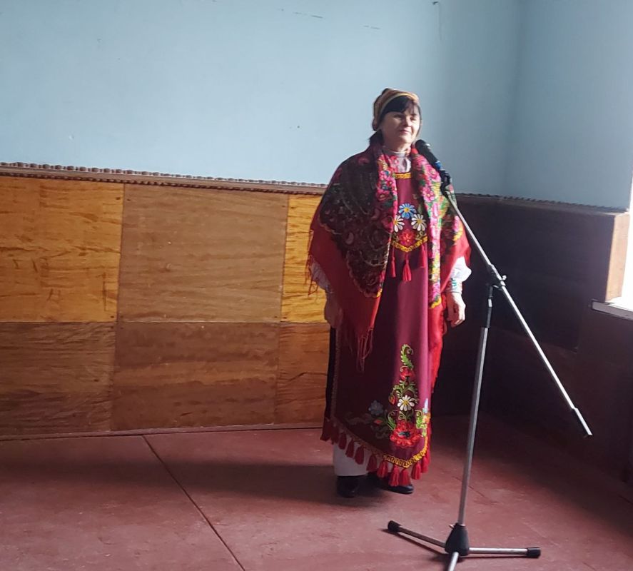 Народный вокальный коллектив "Криница" Михайловского СДК выступил с концертом в селе Старая Ласпа Народный вокальный коллектив "Криница" Михайловского СДК выступил с концертом в селе Старая Ласпа
