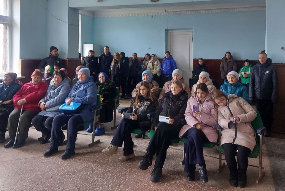 Народный вокальный коллектив "Криница" Михайловского СДК выступил с концертом в селе Старая Ласпа Народный вокальный коллектив "Криница" Михайловского СДК выступил с концертом в селе Старая Ласпа