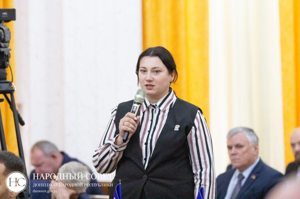 Константин Кузьмин: В Народном Совете состоялся правительственный час Константин Кузьмин: В Народном Совете состоялся правительственный час