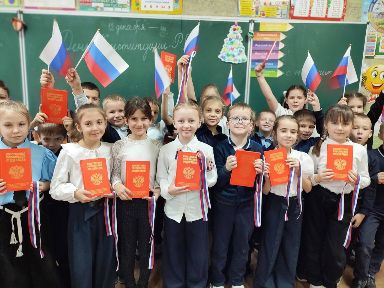 Елена Рязанцева: День Конституции Российской Федерации в Пролетарском районе Елена Рязанцева: День Конституции Российской Федерации в Пролетарском районе