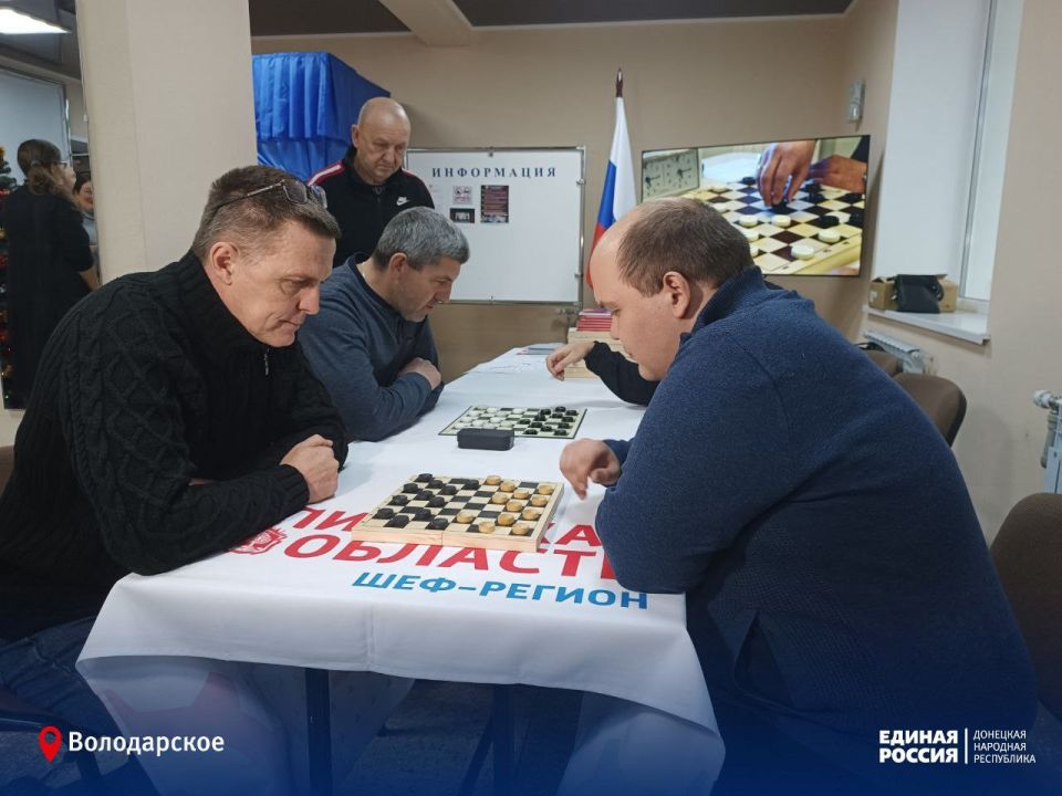 В Володарском муниципальном округе прошли праздничные мероприятия, посвященные Дню Конституции Российской Федерации В Володарском муниципальном округе прошли праздничные мероприятия, посвященные Дню Конституции Российской Федерации
