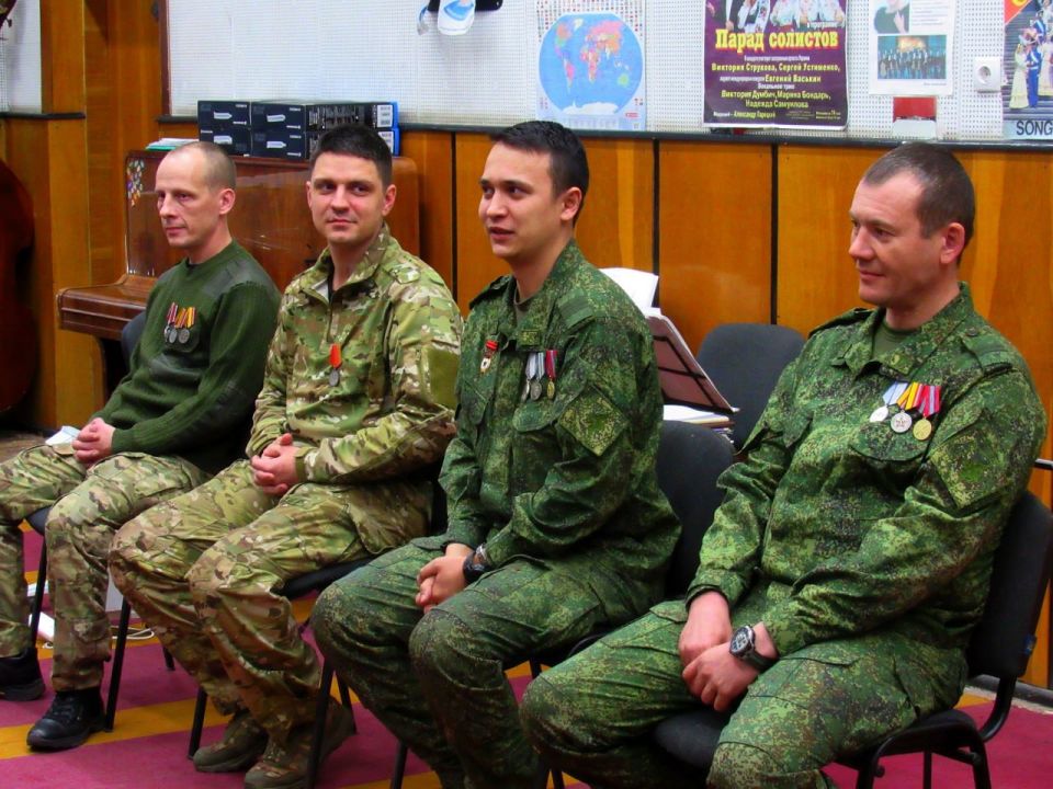 В День Героев Отечества на базе ансамбля «Донбасс» состоялась встреча с участниками Специальной военной операции В День Героев Отечества на базе ансамбля «Донбасс» состоялась встреча с участниками Специальной военной операции