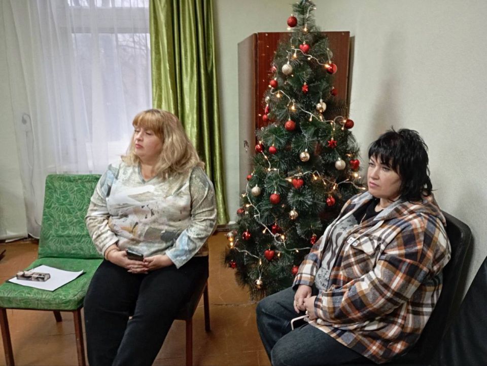 Управляющий делами Администрации муниципального образования городского округа Харцызск Александр Бабанов провел встречу с трудовым коллективом МБУ «Городской парк культуры и отдыха им. Чехова» Управляющий делами Администрации муниципального образования городского округа Харцызск Александр Бабанов провел встречу с трудовым коллективом МБУ «Городской парк культуры и отдыха им. Чехова»