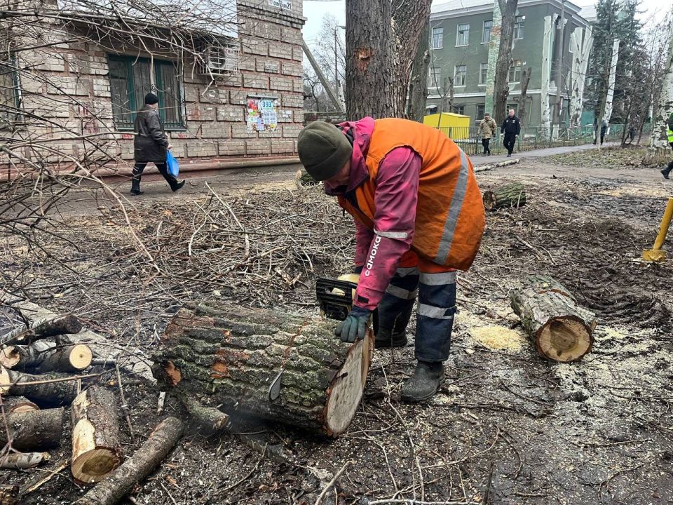 Роман Конев: МУНИЦИПАЛЬНОЕ УНИТАРНОЕ ПРЕДПРИЯТИЕ «ПРОСТОР» АДМИНИСТРАЦИИ ГОРОДСКОГО ОКРУГА ГОРЛОВКА ДОНЕЦКОЙ НАРОДНОЙ РЕСПУБЛИКИ Роман Конев: МУНИЦИПАЛЬНОЕ УНИТАРНОЕ ПРЕДПРИЯТИЕ «ПРОСТОР» АДМИНИСТРАЦИИ ГОРОДСКОГО ОКРУГА ГОРЛОВКА ДОНЕЦКОЙ НАРОДНОЙ РЕСПУБЛИКИ