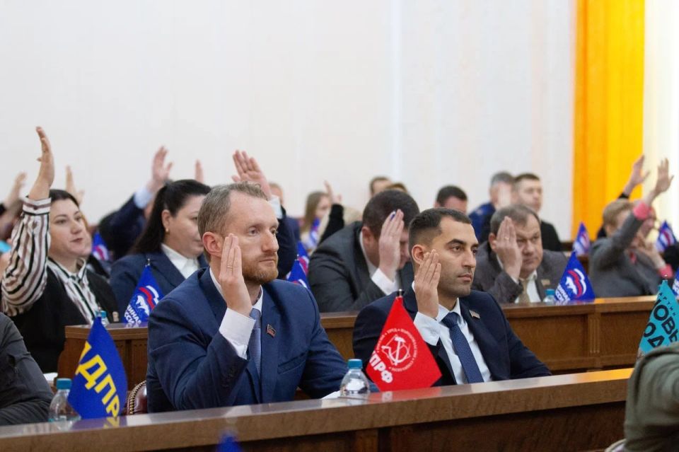 Денис Машков: Сегодня, 12 декабря, состоялось 77-е пленарное заседание Народного Совета ДНР Денис Машков: Сегодня, 12 декабря, состоялось 77-е пленарное заседание Народного Совета ДНР