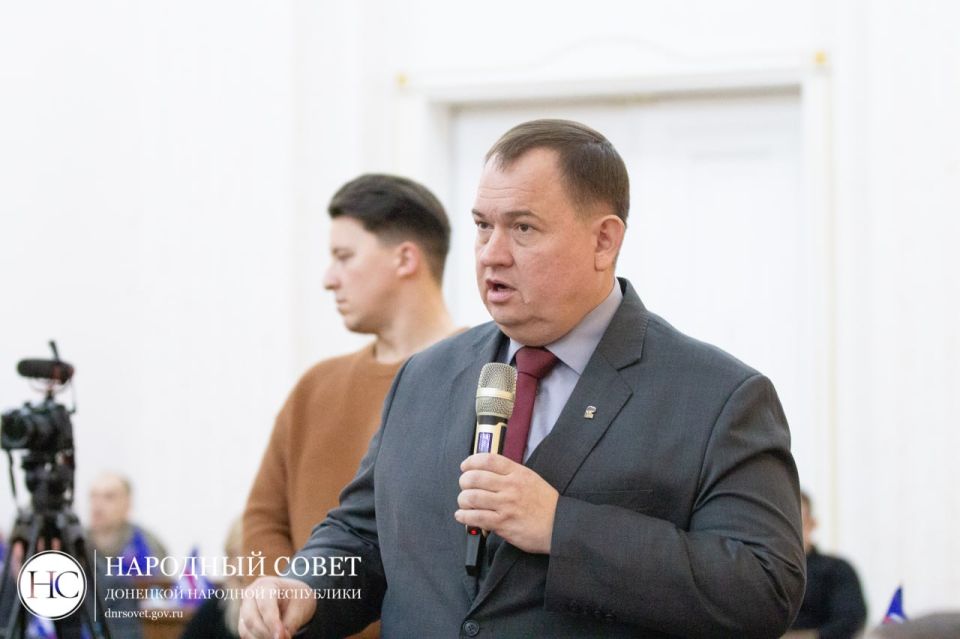 Константин Кузьмин: В Народном Совете состоялся правительственный час Константин Кузьмин: В Народном Совете состоялся правительственный час