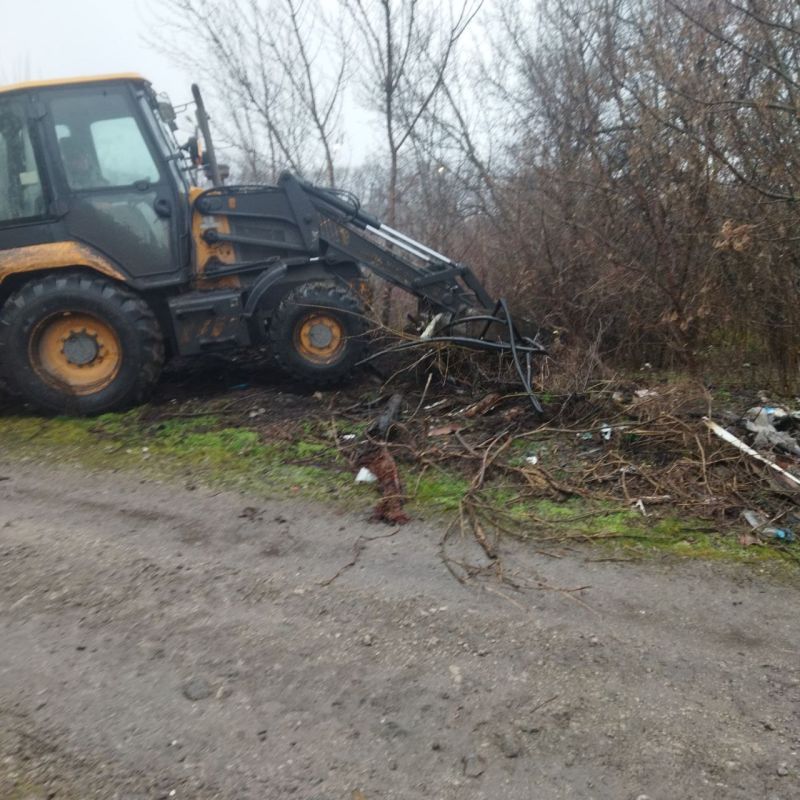 В Кировском ликвидируют стихийные свалки В Кировском ликвидируют стихийные свалки