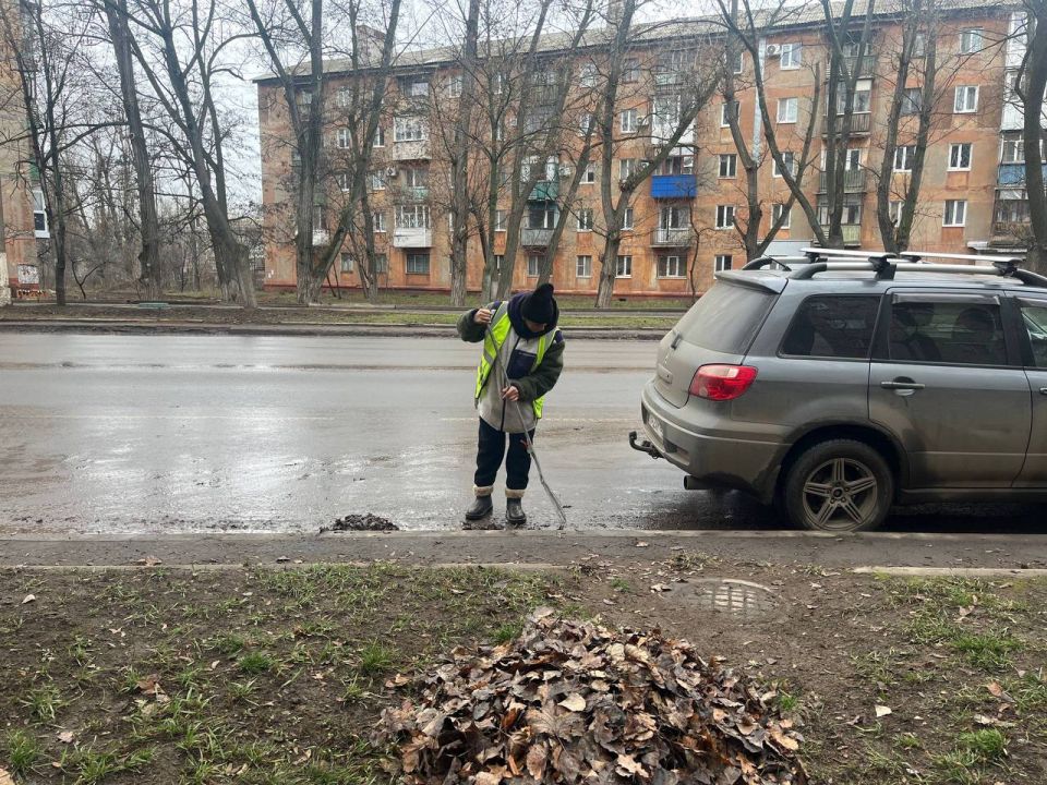 Роман Конев: МУНИЦИПАЛЬНОЕ УНИТАРНОЕ ПРЕДПРИЯТИЕ «ПРОСТОР» АДМИНИСТРАЦИИ ГОРОДСКОГО ОКРУГА ГОРЛОВКА ДОНЕЦКОЙ НАРОДНОЙ РЕСПУБЛИКИ Роман Конев: МУНИЦИПАЛЬНОЕ УНИТАРНОЕ ПРЕДПРИЯТИЕ «ПРОСТОР» АДМИНИСТРАЦИИ ГОРОДСКОГО ОКРУГА ГОРЛОВКА ДОНЕЦКОЙ НАРОДНОЙ РЕСПУБЛИКИ
