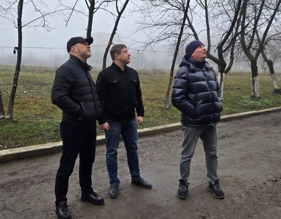 Сергей Желновач: Проверил выполнение завершающего этапа ремонтных работ в ГБОУ «Школа № 1 им. Б.Е. Щербины г.о. Дебальцево» Сергей Желновач: Проверил выполнение завершающего этапа ремонтных работ в ГБОУ «Школа № 1 им. Б.Е. Щербины г.о. Дебальцево»