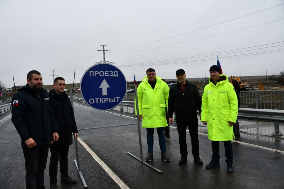Сергей Желновач: В городском округе Дебальцево открылся мост через реку Скелевая на км 5+386 в пгт Мироновский Сергей Желновач: В городском округе Дебальцево открылся мост через реку Скелевая на км 5+386 в пгт Мироновский