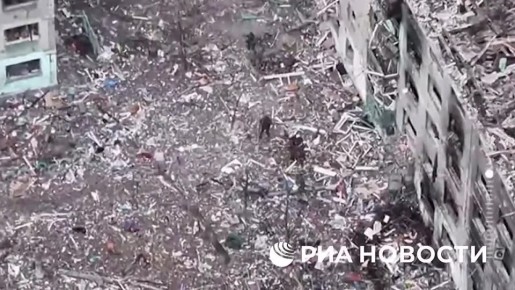 Минобороны России публикует кадры, как военные ВСУ сдаются в плен в Димитрове