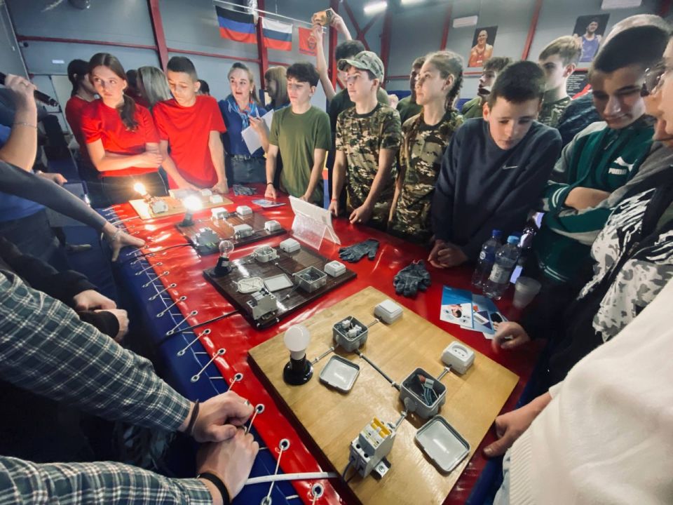 Профи-Зарница для школьников Волновахского муниципального округа Профи-Зарница для школьников Волновахского муниципального округа