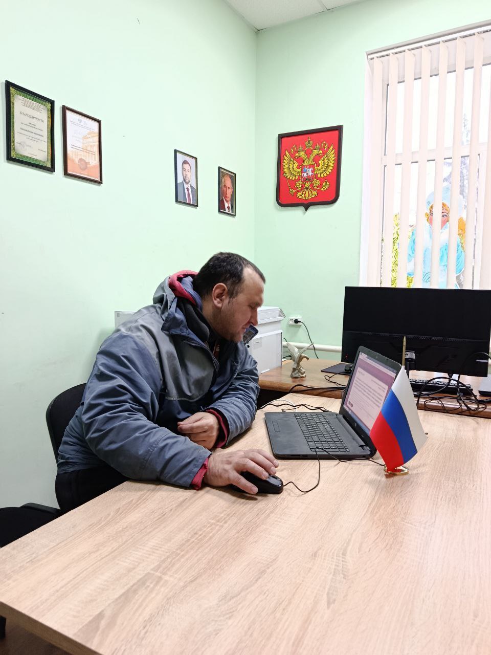 12 декабря, в День Конституции Российской Федерации, сотрудники МБУ "Новотроицкий ДК "Горняк" приняли участие во Всероссийском тесте на знание Конституции РФ, продемонстрировав свою гражданскую позицию и стремление к... 12 декабря, в День Конституции Российской Федерации, сотрудники МБУ "Новотроицкий ДК "Горняк" приняли участие во Всероссийском тесте на знание Конституции РФ, продемонстрировав свою гражданскую позицию и стремление к...