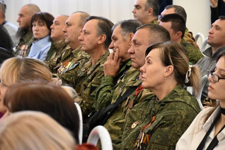 Глава ДНР Денис Пушилин подвел итоги Года защитника Отечества Глава ДНР Денис Пушилин подвел итоги Года защитника Отечества