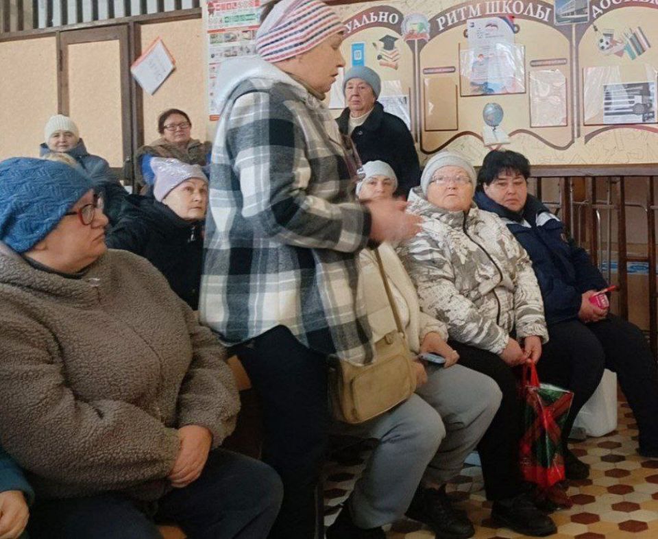 ВСТРЕЧИ С ЖИТЕЛЯМИ. 12 декабря 2025 года депутат Ясиноватского муниципального совета Донецкой Народной Республики от фракции «Единая Россия» Елена Исаенко провела встречу с жителями ВСТРЕЧИ С ЖИТЕЛЯМИ. 12 декабря 2025 года депутат Ясиноватского муниципального совета Донецкой Народной Республики от фракции «Единая Россия» Елена Исаенко провела встречу с жителями