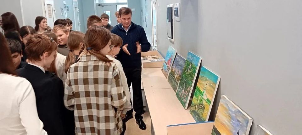 12 декабря 2025 г. казаки Мариупольского отделения СКВРиЗ вместе с "Мариупольской первичной организацией Профессионального союза художников России" для учащихся ГБОУ "СШ №21" провели культурно- патриотическое мероприятие... 12 декабря 2025 г. казаки Мариупольского отделения СКВРиЗ вместе с "Мариупольской первичной организацией Профессионального союза художников России" для учащихся ГБОУ "СШ №21" провели культурно- патриотическое мероприятие...
