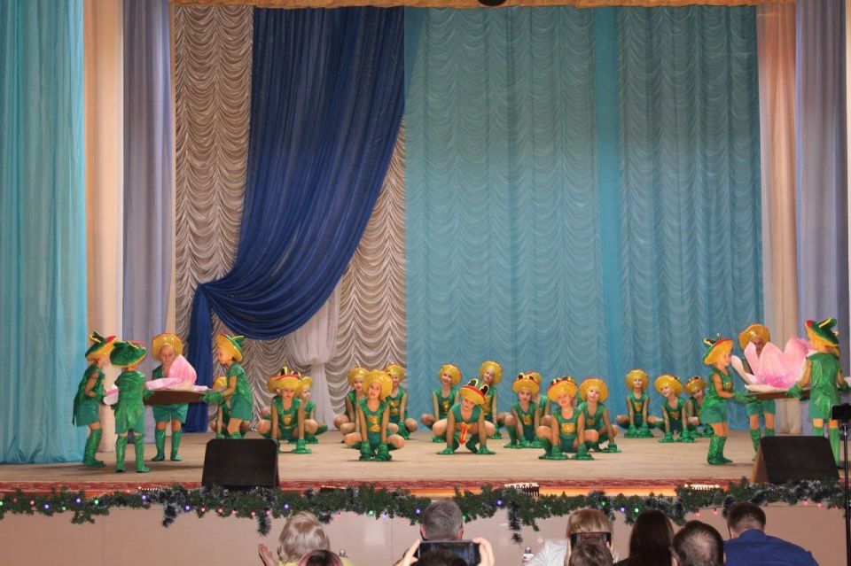 #ЕРДНР #ЕРМакеевка #ЕР80 #ВотТакЧудоИзЧудес #ЕРДНР #ЕРМакеевка #ЕР80 #ВотТакЧудоИзЧудес