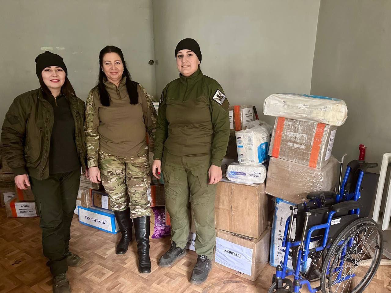 С гуманитарной помощью к нам приехала команда Комитета семей воинов Отечества Республики Хакасия С гуманитарной помощью к нам приехала команда Комитета семей воинов Отечества Республики Хакасия