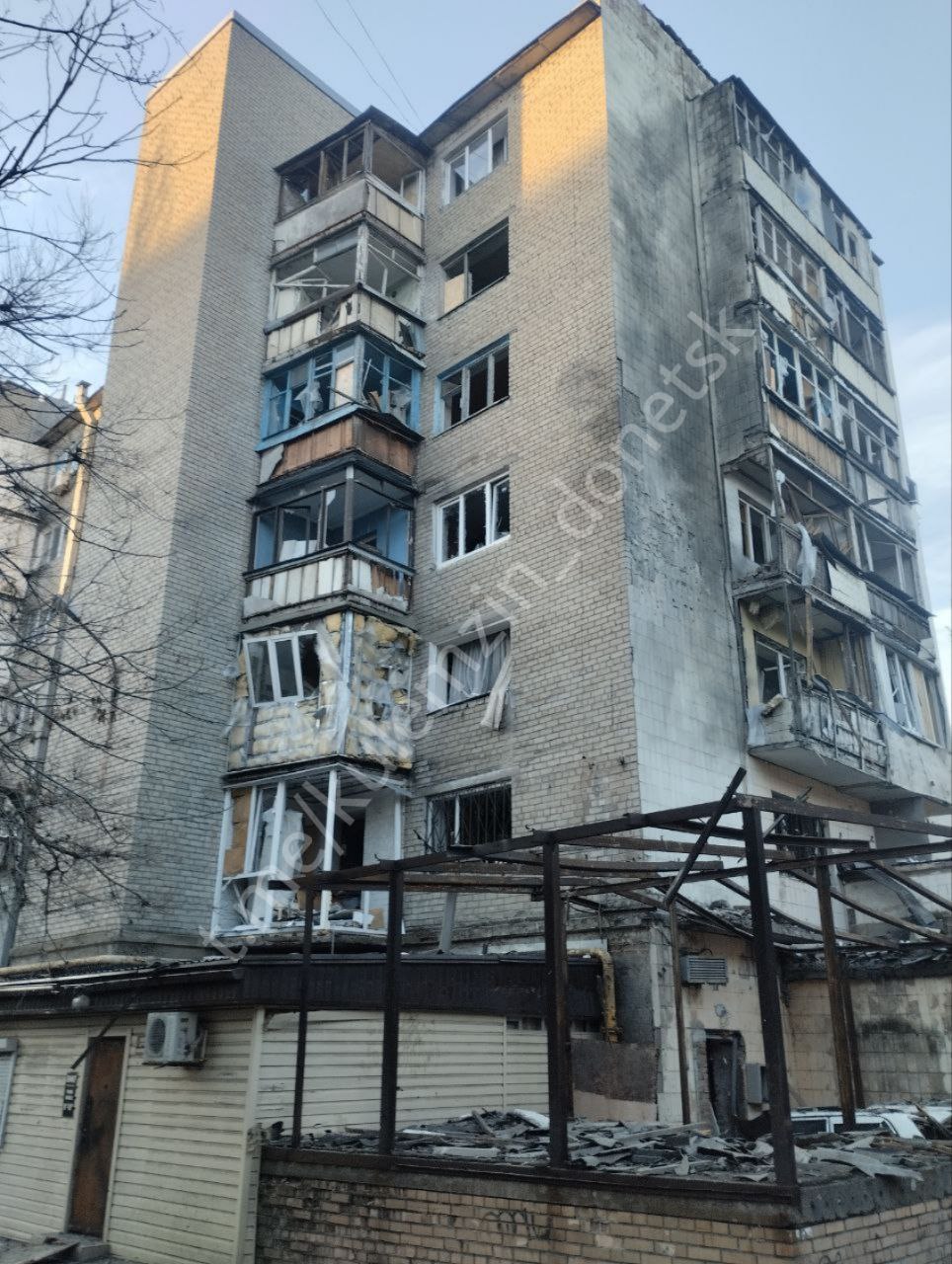 Алексей Кулемзин: Последствия ночной атаки БПЛА в Киевском районе Алексей Кулемзин: Последствия ночной атаки БПЛА в Киевском районе