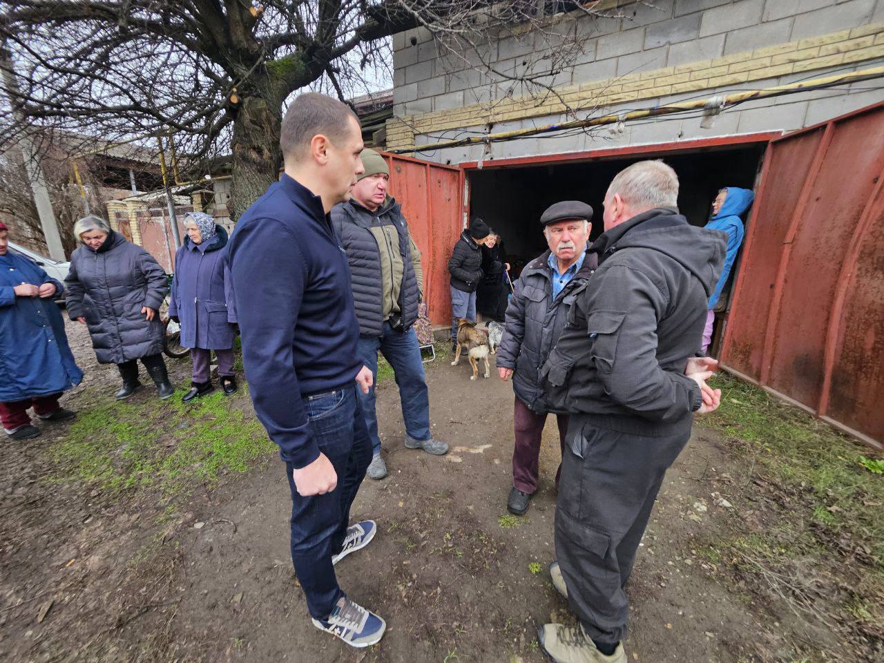 Встреча с жителями Веселого: проблемы уличного освещения и газификации Встреча с жителями Веселого: проблемы уличного освещения и газификации