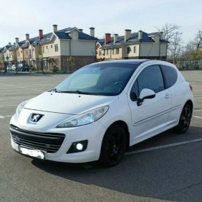 415 �.p. Peugeot 207, 2010 �.�